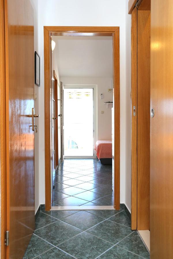 Apartments By The Sea Duce, Omis - 2737 Zewnętrze zdjęcie